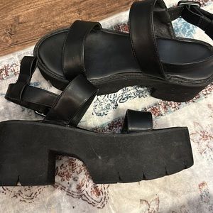 Black Platform Sandal
